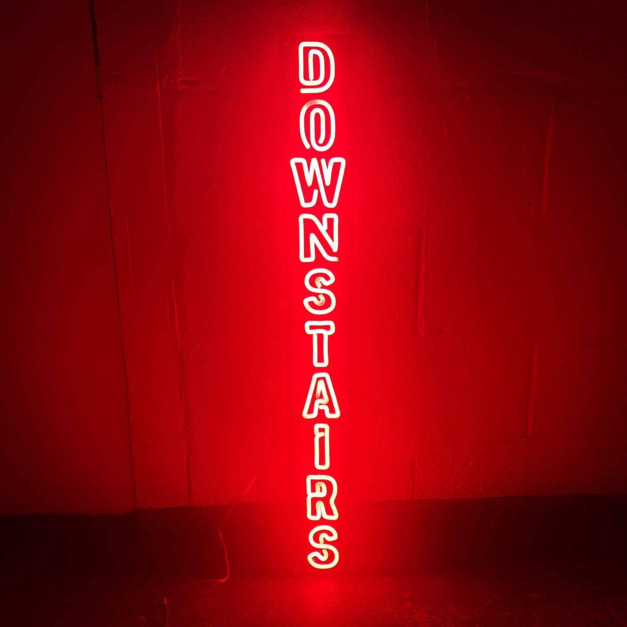 Custom Vertical Neon Sign - Online Editor - Made in London - Neon LED Light - Planet Neon